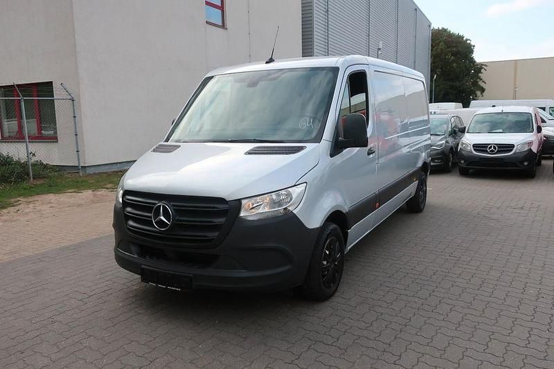 Silber Gebraucht 2019 Mercedes Sprinter Van | 14.600 € (Superpreis) - Bild 1/4