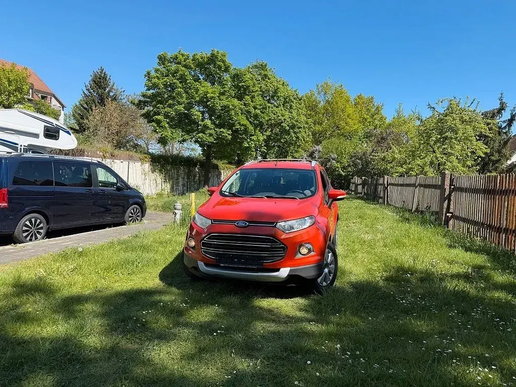 Usado Ford Ecosport 111 CV (81 kW) 2014 Rojo SUV