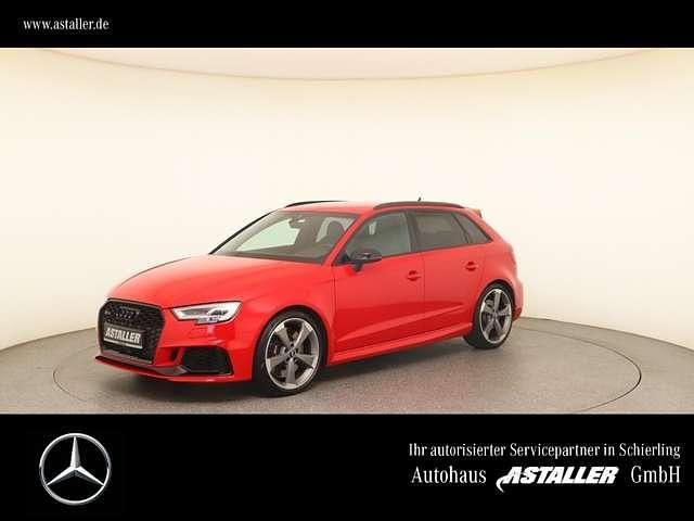 Tangorot metallic (metallic) Gebraucht 2020 Audi RS3 Sportback Sport Kleinwagen | 46.799 € (Fairer Preis) - Bild 1/4