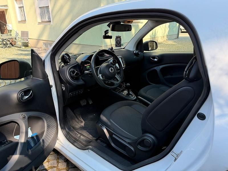 Gebraucht Smart ForTwo Coupé 60 kW (82 PS) 2021 Blau Kleinwagen