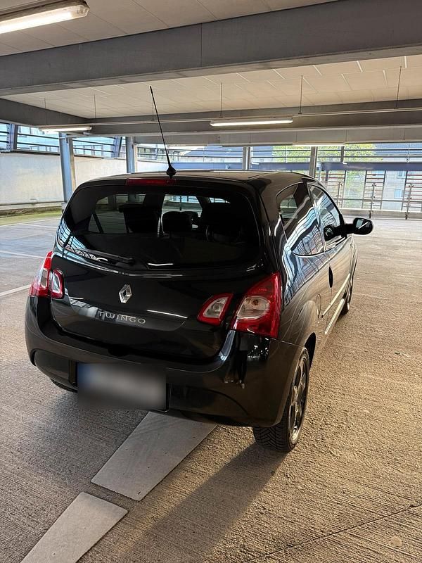 Second-hand Renault Twingo Dynamique 75 CP (55 kW) 2013 Negru Hatchback