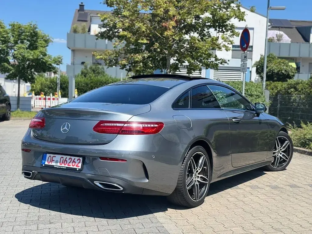 Gebraucht Mercedes E300 AMG 245 PS (180 kW) 2018 Grau Coupé