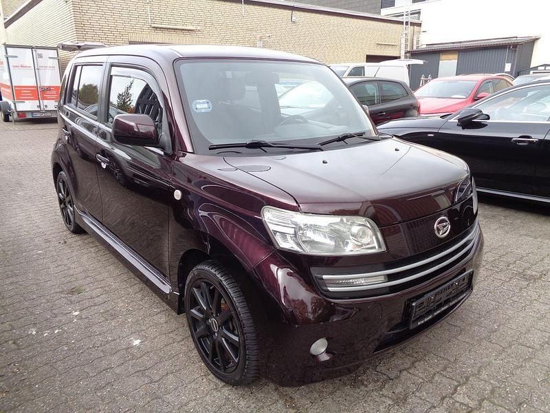 Rot Gebraucht 2008 Daihatsu Materia Van / Kleinbus | 5.450 € (Etwas zu teuer) - Bild 1/4