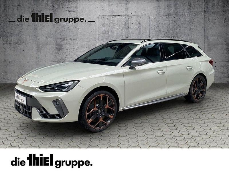 Grau Gebraucht 2025 Cupra Leon VZ Limousine | 47.990 € (Teuer) - Bild 1/4