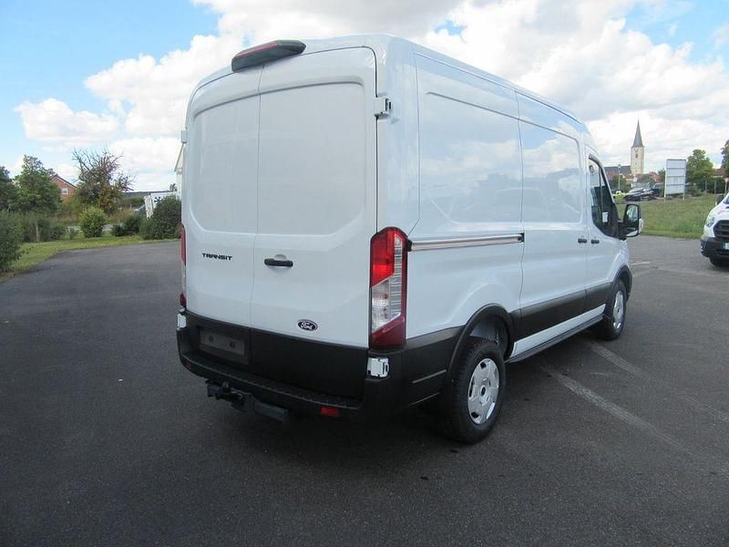 Neu Ford Transit Trend 165 PS (121 kW) 2025 Weiß Van / Kleinbus