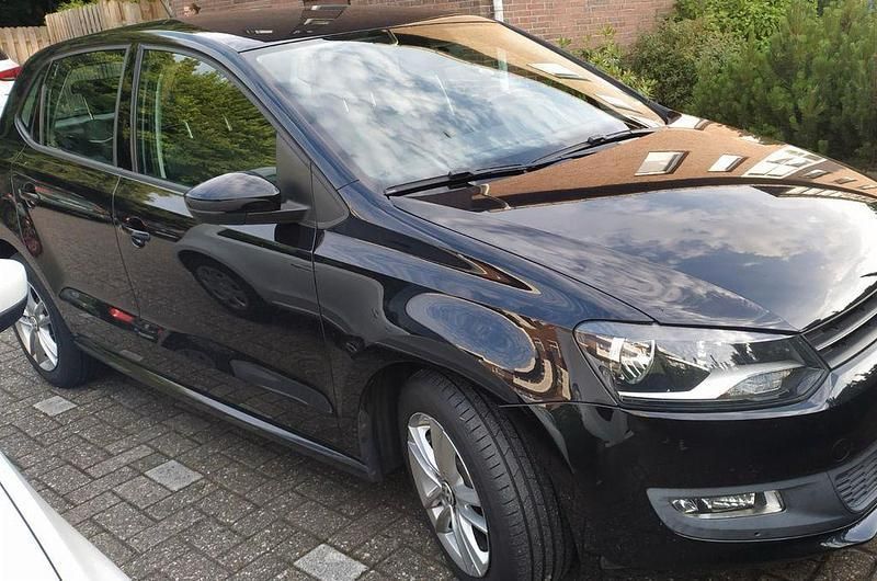 Schwarz Gebraucht 2010 VW Polo Limousine | 3.900 € (Superpreis) - Bild 1/4