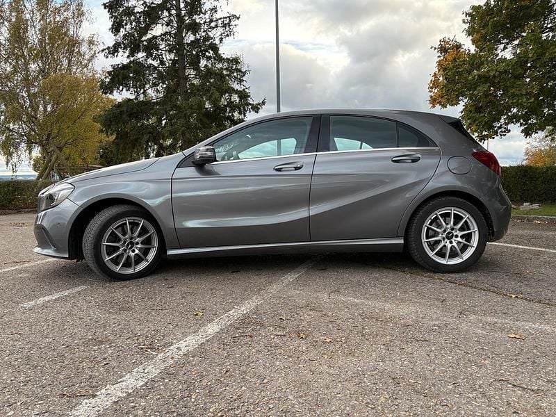Grau Gebraucht 2016 Mercedes A250 Sport Limousine | 18.900 € (Fairer Preis) - Bild 1/4