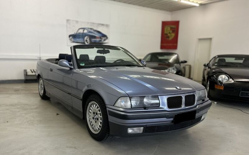 Samoablau Gebraucht 1993 BMW 325 Cabriolet Cabrio | 14.750 € - Bild 1/4
