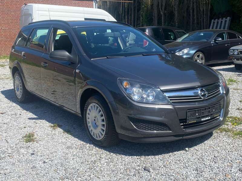 Karbongrau Gebraucht 2009 Opel Astra Selection Kombi | 3.750 € (Fairer Preis) - Bild 1/3