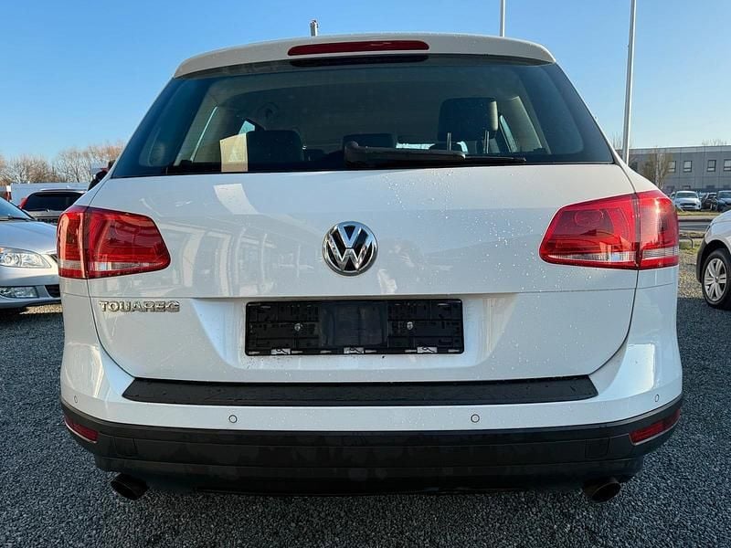 Gebraucht VW Touareg 204 PS (150 kW) 2015 Weiß SUV