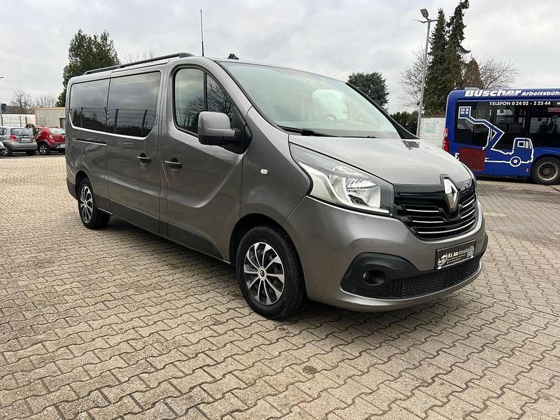 Gebraucht Renault Trafic 145 PS (106 kW) 2016 Grau Van / Kleinbus