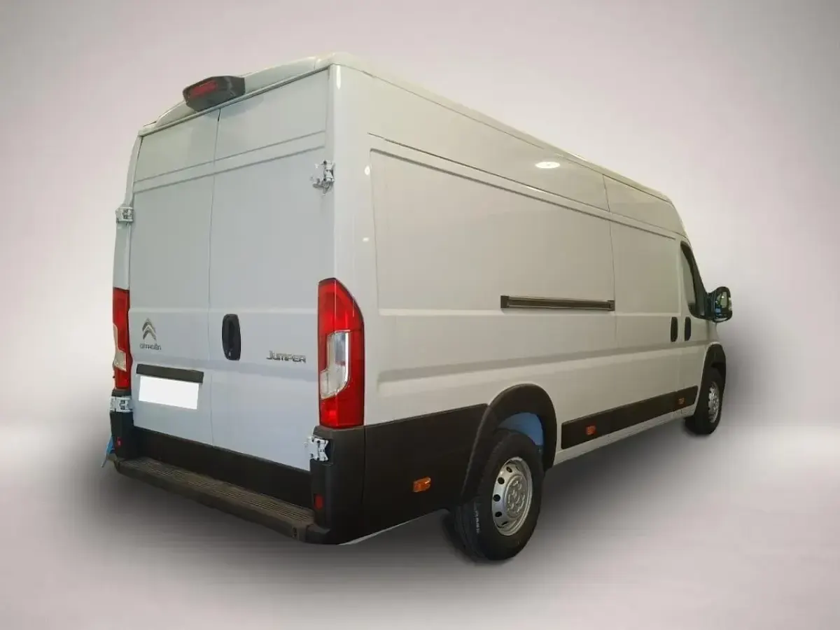 Gebraucht Citroën Jumper Start 165 PS (121 kW) 2023 Manufacturer Van / Kleinbus