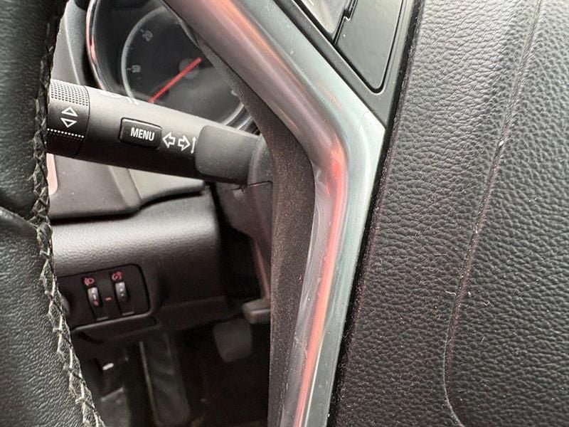 Gebraucht Opel Astra Design Edition 125 PS (91 kW) 2011 Silber Limousine