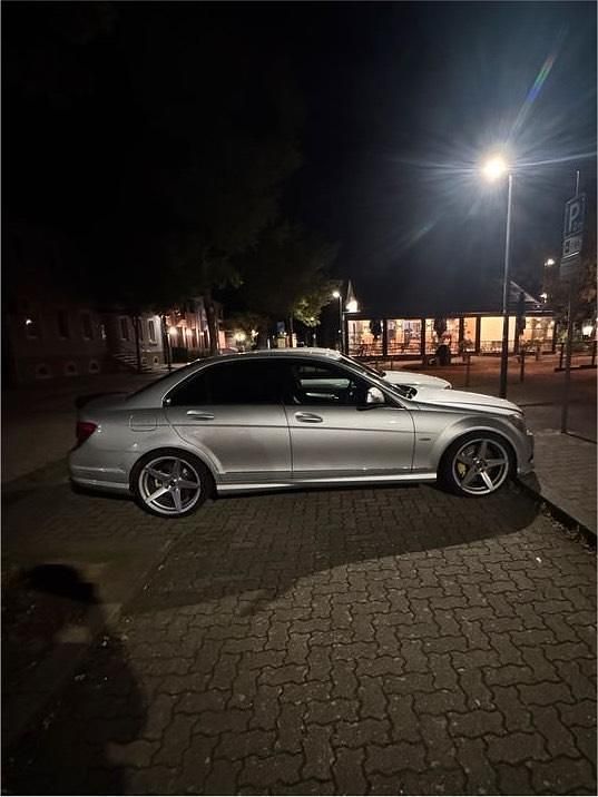 Gebraucht Mercedes C200 184 PS (135 kW) 2007 Silber Limousine