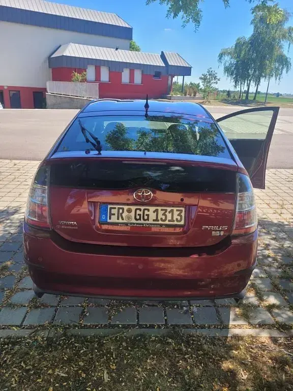 Gebraucht Toyota Prius Sol 111 PS (81 kW) 2005 Rot Kleinwagen