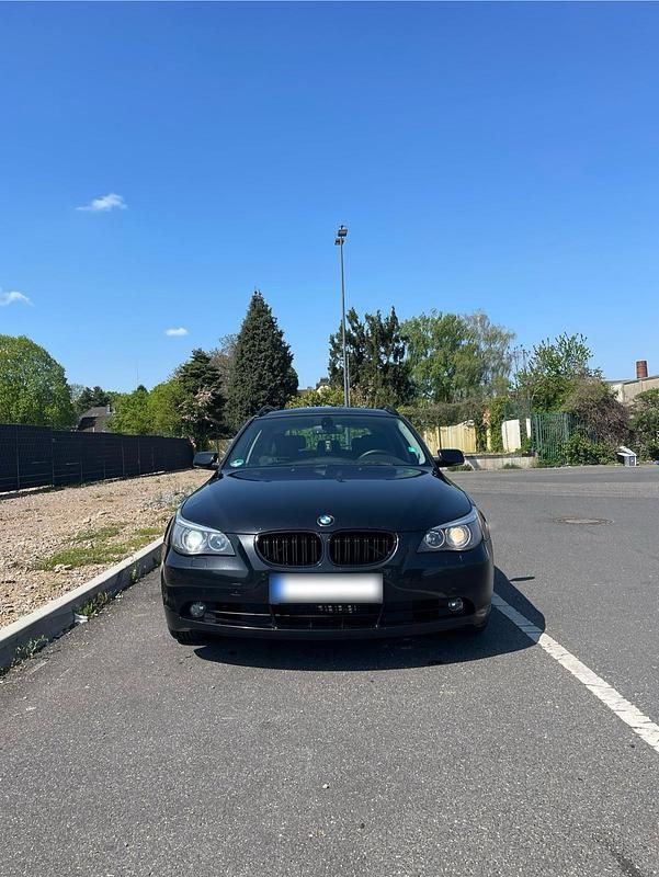 Gebraucht BMW 520 163 PS (119 kW) 2006 Schwarz Kombi