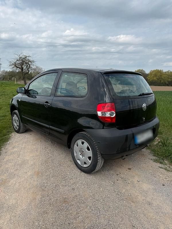 Second-hand VW Fox 54 CP (39 kW) 2007 Negru Hatchback