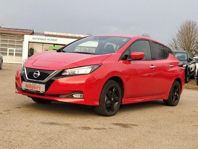 Gebraucht Nissan Leaf Tekna 160 kW (218 PS) 2021 Red (s) Kleinwagen