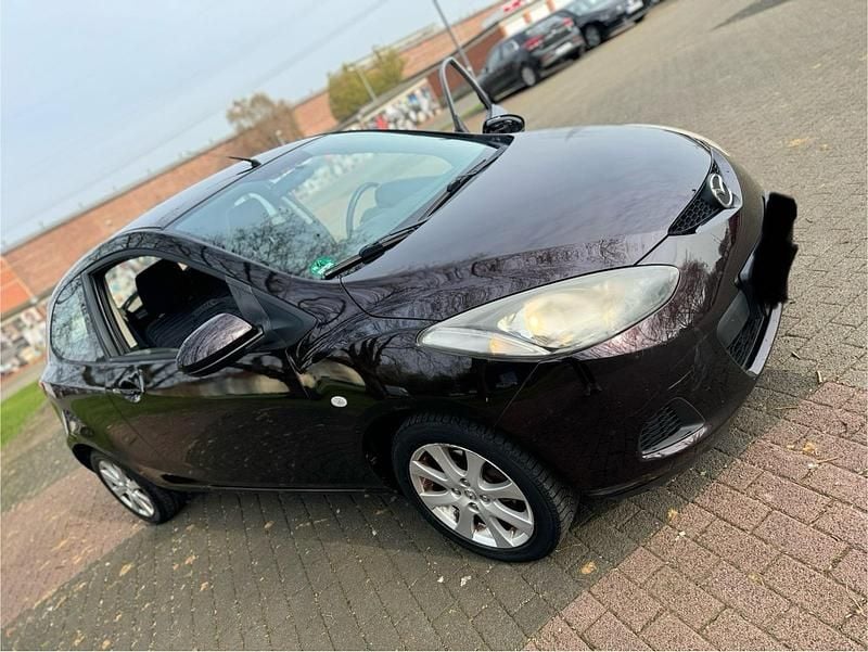 Gebraucht Mazda 2 75 PS (55 kW) 2009 Braun Kleinwagen