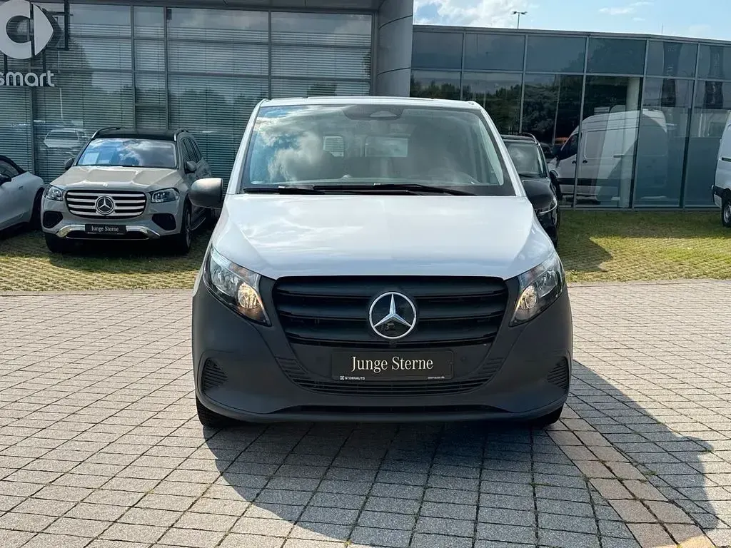 Gebraucht Mercedes Vito 136 PS (100 kW) 2024 Arktikweiß Van