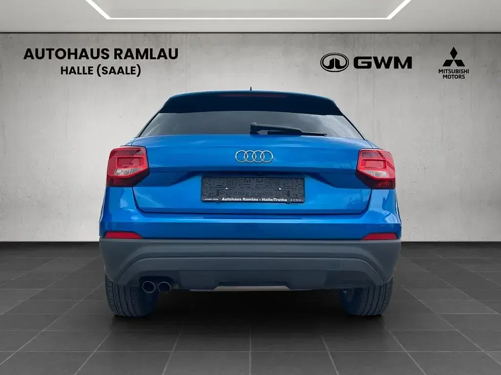 Gebraucht Audi Q2 Basis 150 PS (110 kW) 2020 Blau SUV