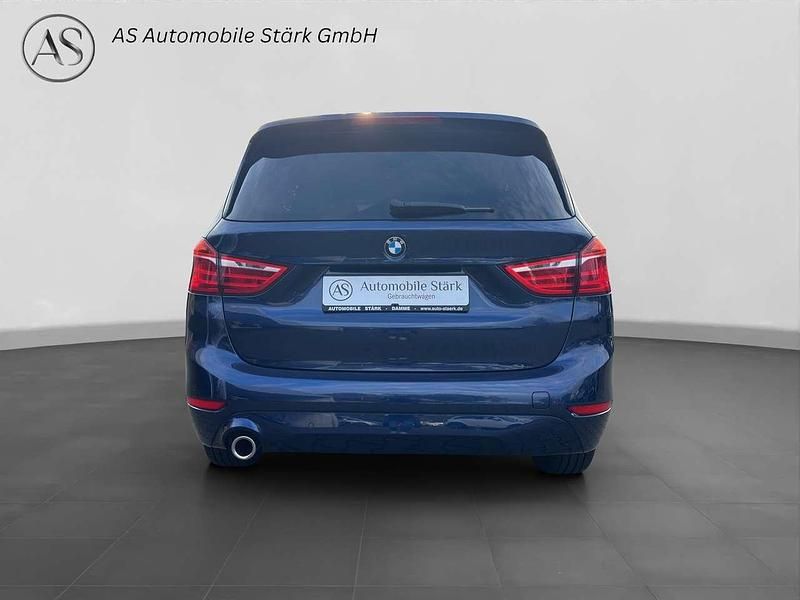 Gebraucht BMW 218 140 PS (102 kW) 2018 Mediterranblau metallic Van / Kleinbus