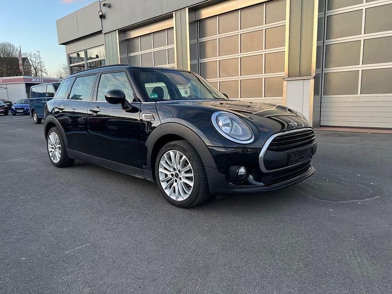 Schwarz Gebraucht 2017 Mini Cooper Clubman Sport Kombi | 9.999 € - Bild 1/4