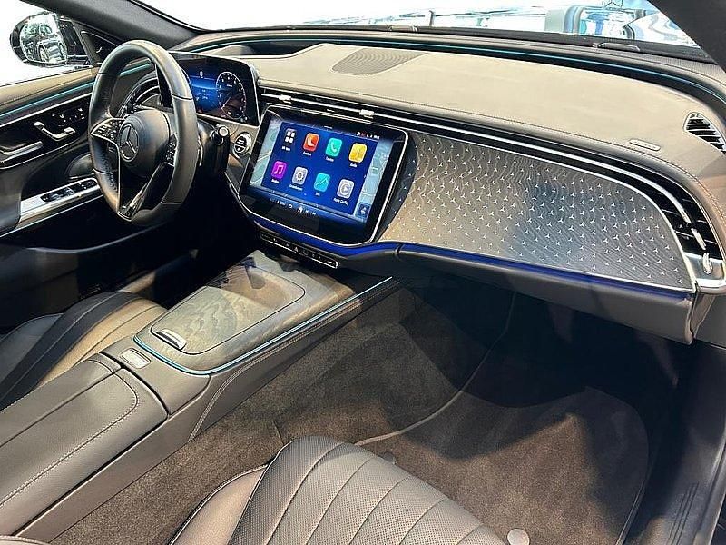 Gebraucht Mercedes E200 Exclusive 204 PS (150 kW) 2025 Metalliclack obsidianschwarz Limousine