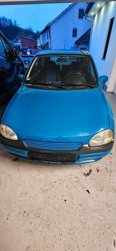 Gebraucht Opel Corsa 65 PS (47 kW) 2000 Blau Coupé