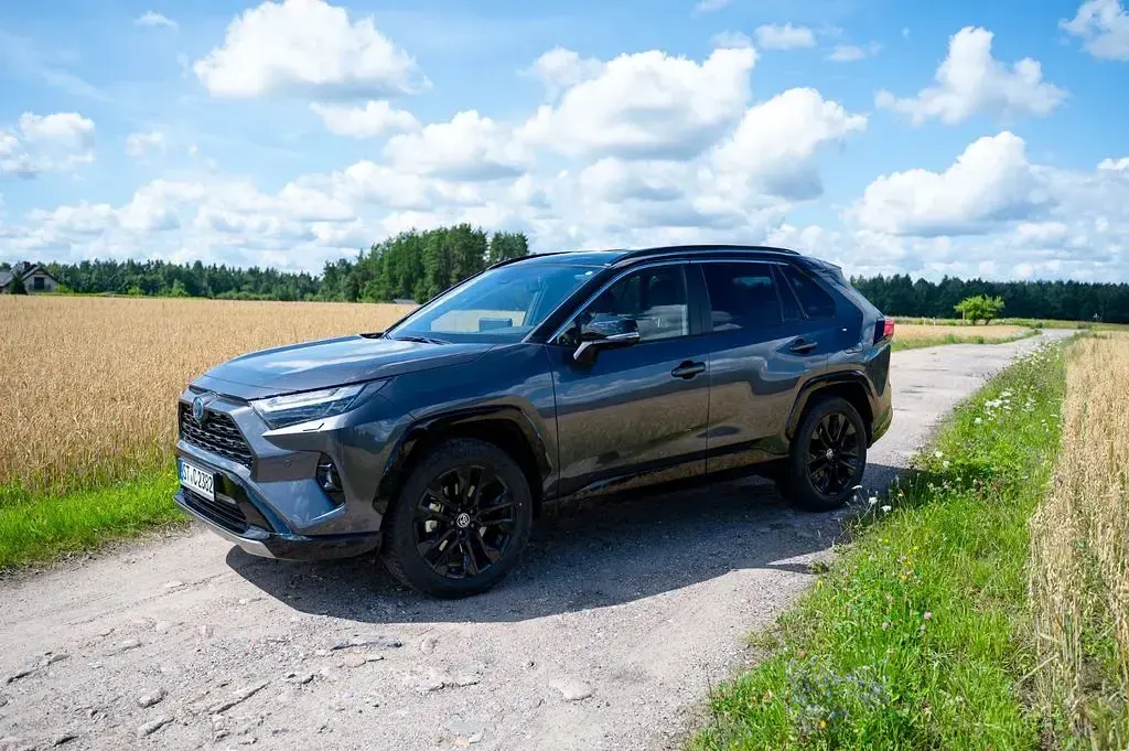 Gebraucht Toyota RAV4 Hybrid Style 218 PS (160 kW) 2025 Grau SUV