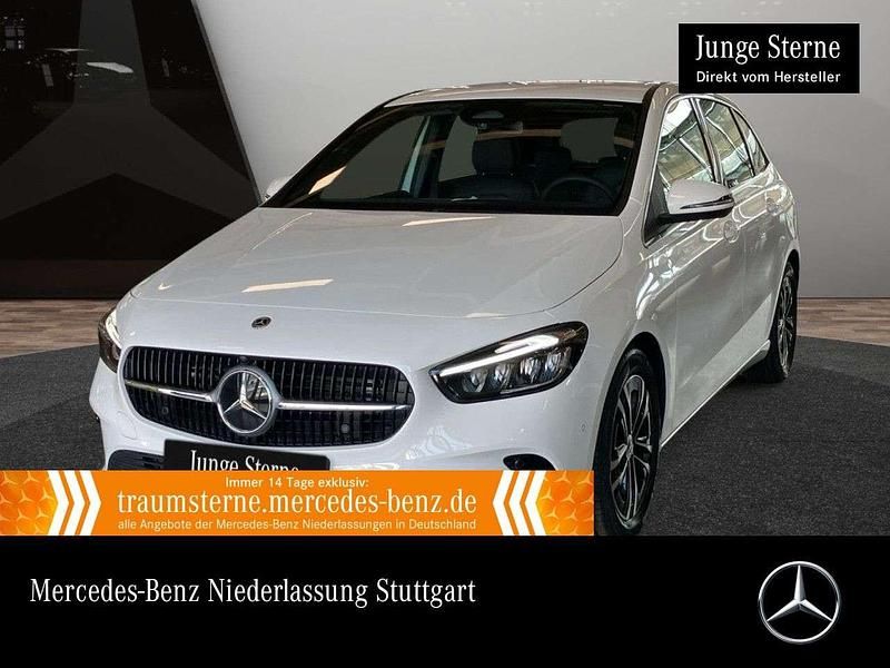 Gebraucht Mercedes B200 Advanced 163 PS (119 kW) 2025 Weiß Van / Kleinbus