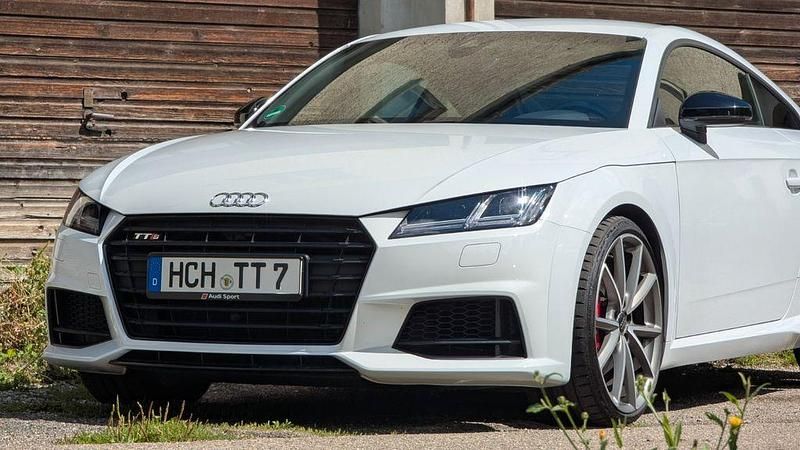 Gebraucht Audi TTS Ambiente 310 PS (228 kW) 2017 Weiß Coupé