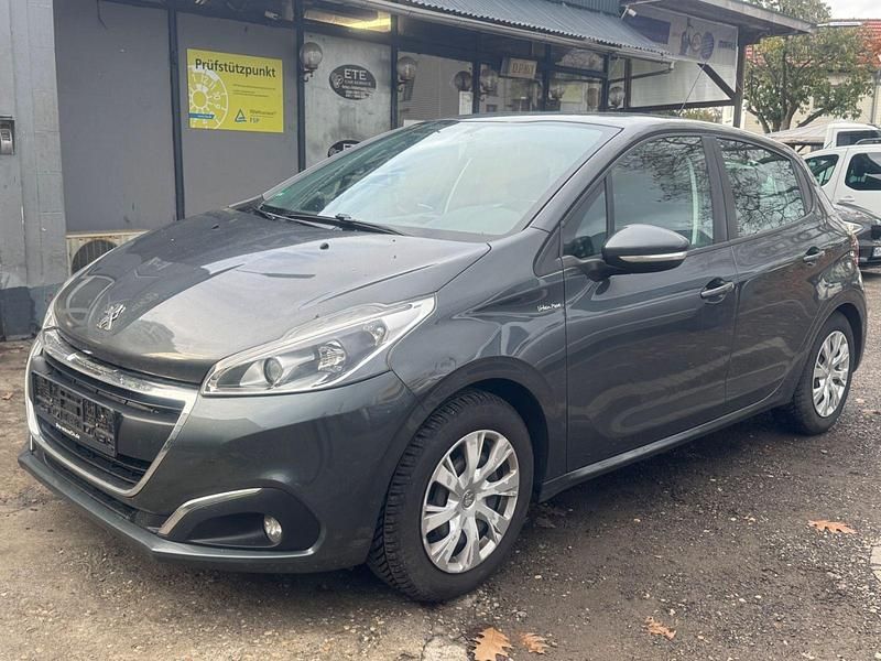 Grau Gebraucht 2016 Peugeot 208 Active Kleinwagen | 2.370 € (Superpreis) - Bild 1/4