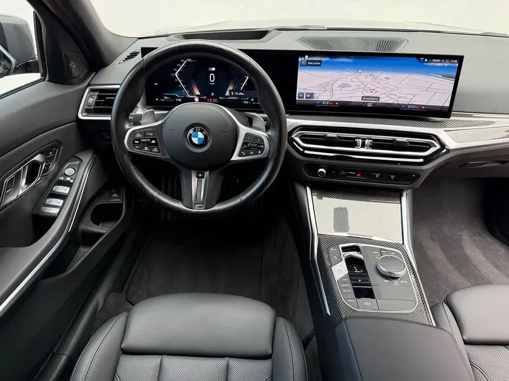 Gebraucht BMW 320 Performance 190 PS (139 kW) 2023 Grau Limousine