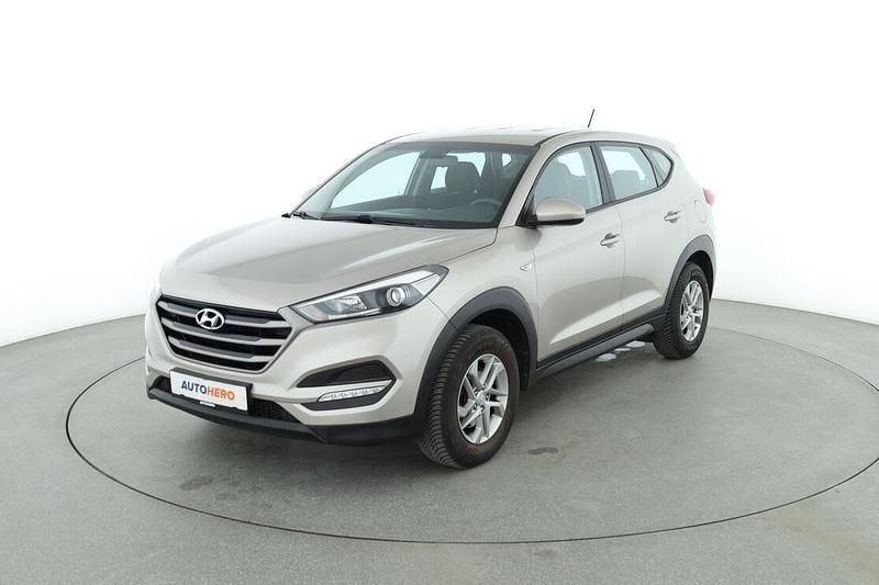 Weiß Gebraucht 2016 Hyundai Tucson Classic SUV | 13.740 € (Fairer Preis) - Bild 1/3