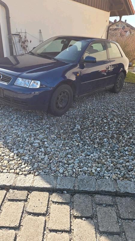 Usata Audi 100 101 CV (74 kW) 1999 Blu Berlina