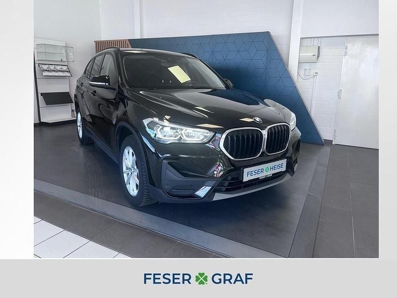 Schwarz ii uni Gebraucht 2021 BMW X1 Advantage SUV | 20.990 € (Superpreis) - Bild 1/4