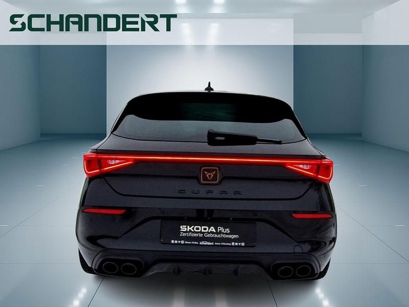 Gebraucht Cupra Leon VZ 300 PS (220 kW) 2022 Mitternachtsschwarz Limousine
