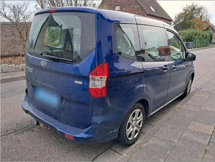 Gebraucht Ford Tourneo Courier 101 PS (74 kW) 2016 Blau Van / Kleinbus