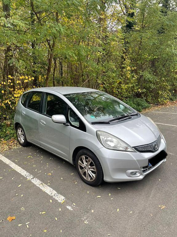 Silber Gebraucht 2011 Honda Jazz Comfort Kleinwagen | 5.500 € (Guter Preis) - Bild 1/4