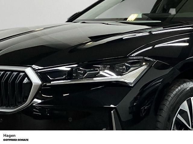 Neu Skoda Superb Selection 204 PS (150 kW) 2026 Schwarz Kombi