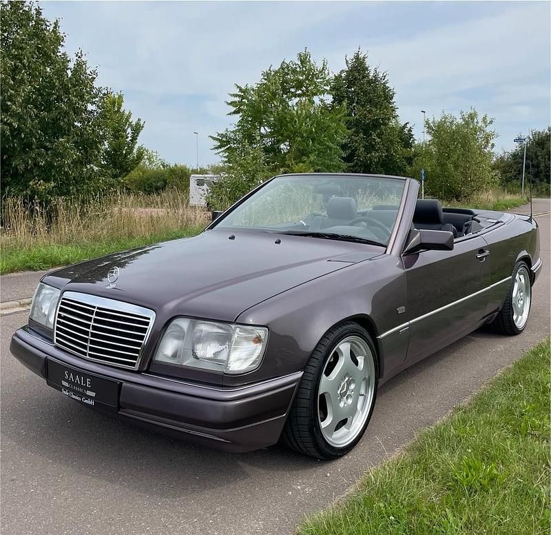 Violet Gebraucht 1994 Mercedes E320 Sportline Cabrio | 25.990 € - Bild 1/4