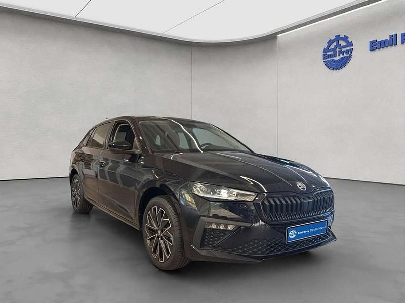 Neu Skoda 110 R 150 PS (110 kW) 2026 Schwarzmagic perleffekt Limousine