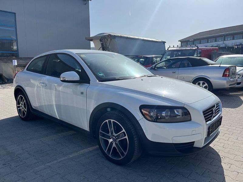 Gebraucht Volvo C30 101 PS (74 kW) 2009 Weiß Kleinwagen