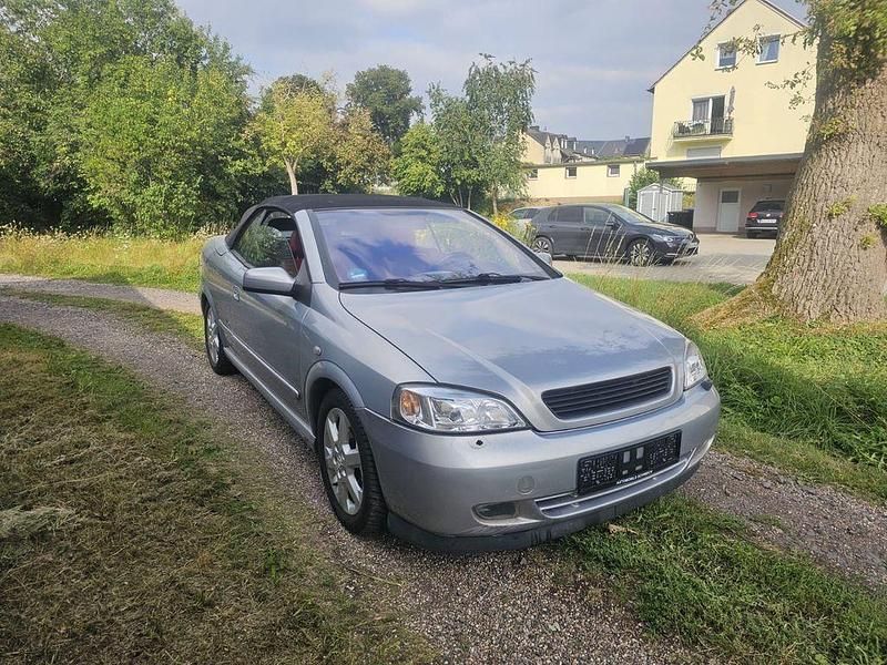 Silber Gebraucht 2002 Opel Astra Cabriolet Cabrio | 2.250 € (Guter Preis) - Bild 1/4