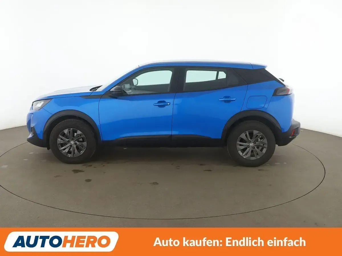 Gebraucht Peugeot 2008 Active 131 PS (96 kW) 2023 Blau SUV