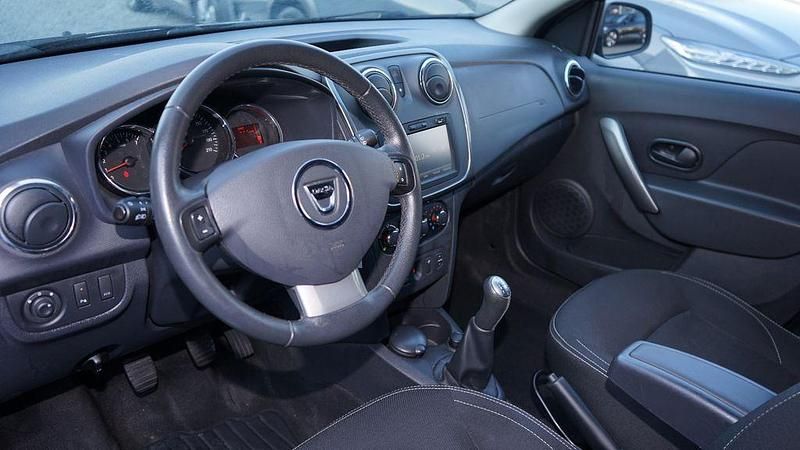 Gebraucht Dacia Logan MCV Prestige 90 PS (66 kW) 2015 Blau Kombi