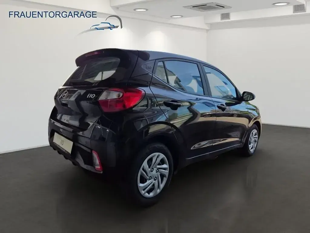 Neu Hyundai i10 Select 63 PS (46 kW) 2025 Phantom black Kleinwagen