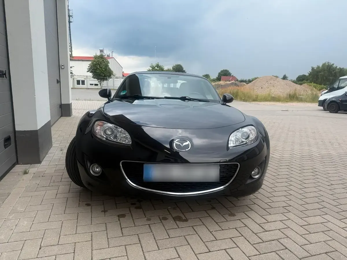 Gebraucht Mazda MX5 126 PS (92 kW) 2012 Schwarz Cabrio
