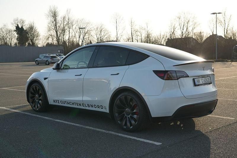 Gebraucht Tesla Model Y Performance 392 kW (534 PS) 2024 Weiß SUV